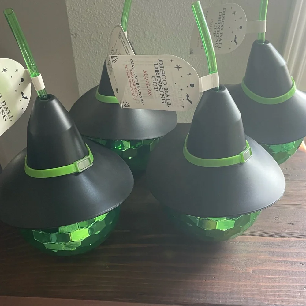 NEW Vivitar Witch Hat Cups - Green and Black Set of 4